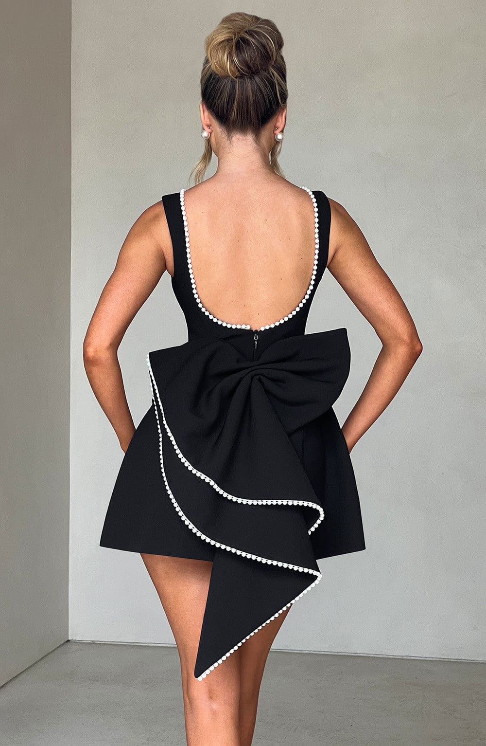 Women's Pearl Neckline A-Line Wedding Guest Mini Dress