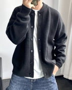 Black / M