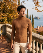 Brown / M
