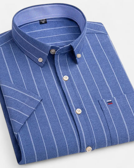 Men's Short Sleeve Oxford Shirt with a Button-Down Collar
