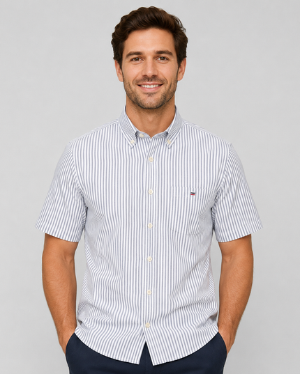 Men's Short Sleeve Oxford Shirt with a Button-Down Collar