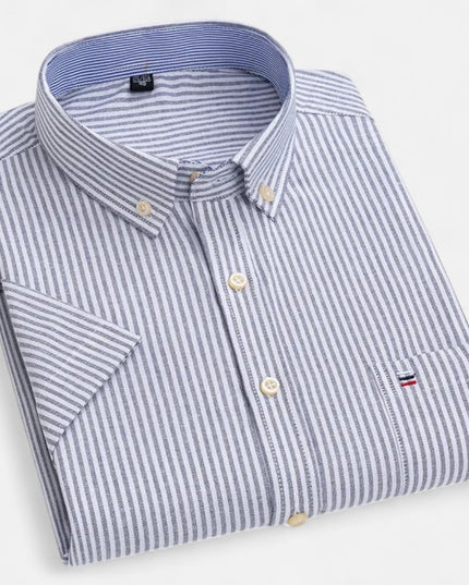 Men's Short Sleeve Oxford Shirt with a Button-Down Collar