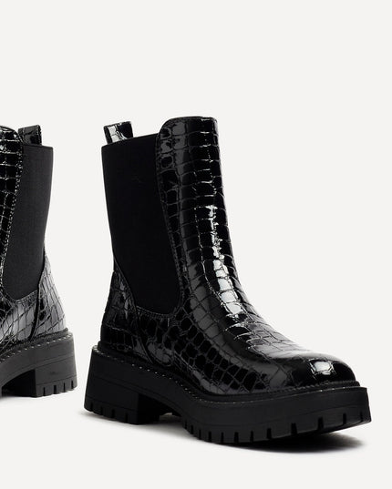 Women's Croc-Embossed Chelsea Boots with a Lug Sole