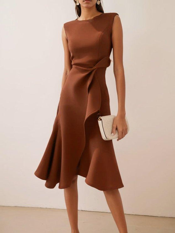 Women's Fitted Red Dress with a Ruffled Flounce Hem