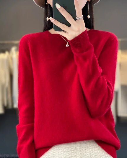Women's Lightweight Fine-Knit Sweater with a Round Neck