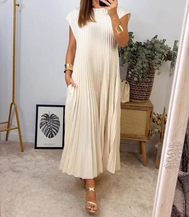 Women's Maxi Dress with Fine Pleats and Side Pockets