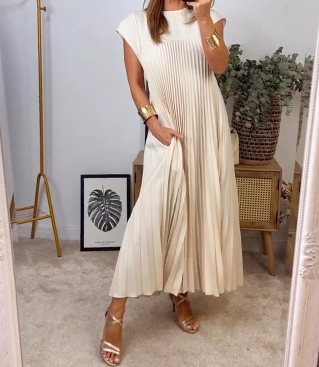 Women's Maxi Dress with Fine Pleats and Side Pockets