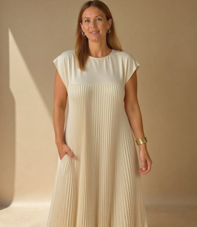Women's Maxi Dress with Fine Pleats and Side Pockets