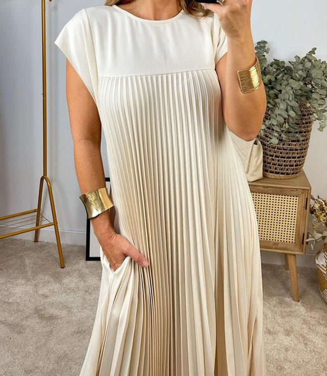 Women's Maxi Dress with Fine Pleats and Side Pockets