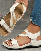 White / US 7 / AU 5
