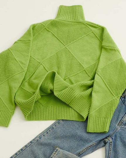 Women's Oversized Diamond Knit Turtleneck Sweater