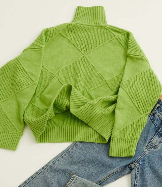 Women's Oversized Diamond Knit Turtleneck Sweater