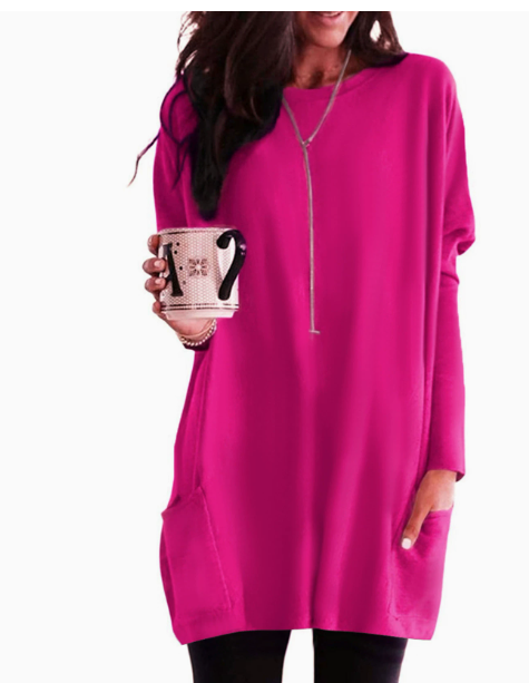 Women's Oversized Knit Dress with a Round Neck and Pockets