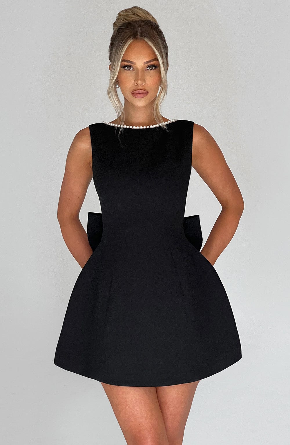 Women's Pearl Neckline A-Line Wedding Guest Mini Dress
