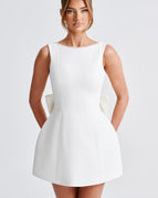 White / S