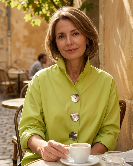Women's Relaxed Fit Oversized Button-Down Blouse