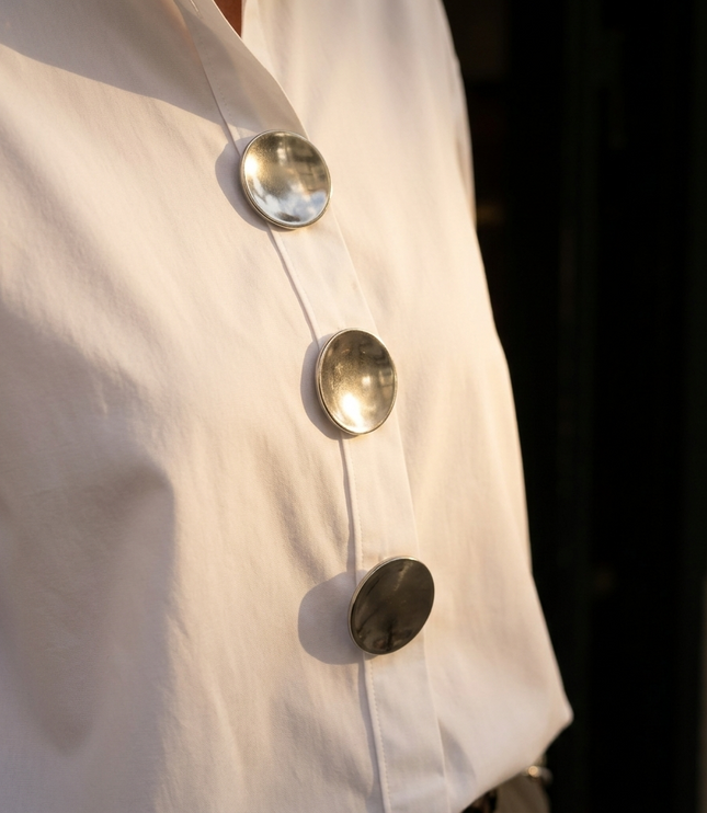 Women's Relaxed Fit Oversized Button-Down Blouse