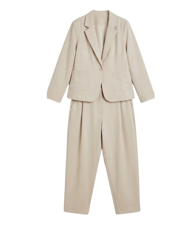 Women's Relaxed Suit Set Blazer and Tapered Trousers