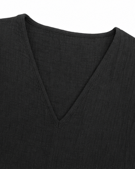Women's Relaxed V-Neck 3/4 Sleeve Curved Hem Blouse
