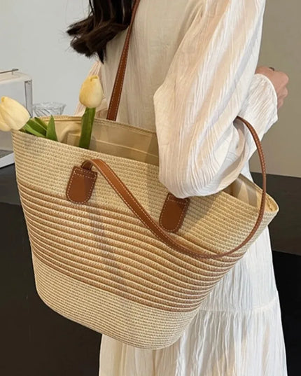 Women's Straw Tote Bag in a Two-Tone Weave