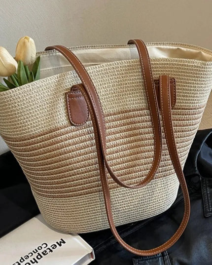 Women's Straw Tote Bag in a Two-Tone Weave
